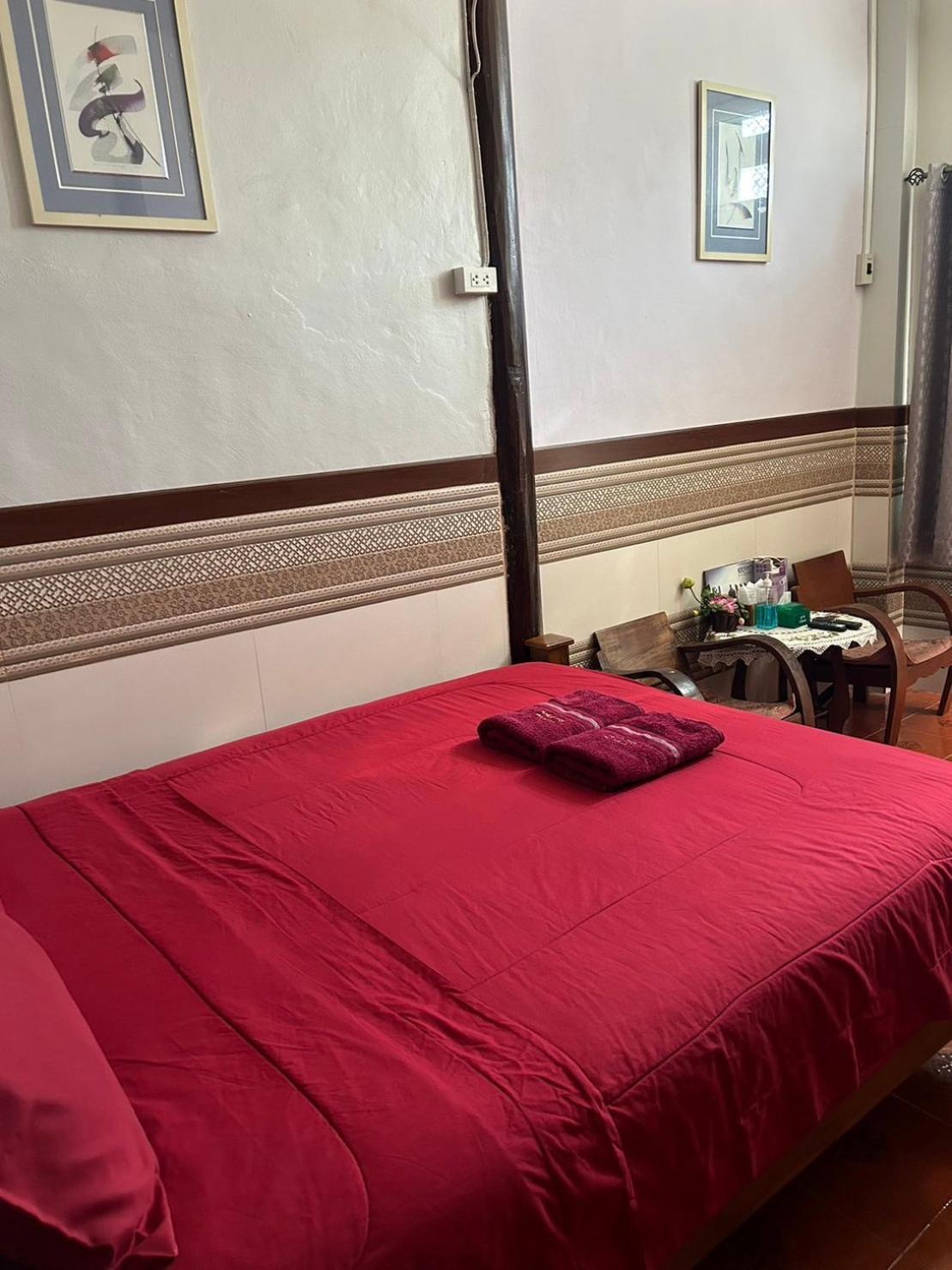 Baan Are Gong Riverside Homestay Аюттхая Екстер'єр фото