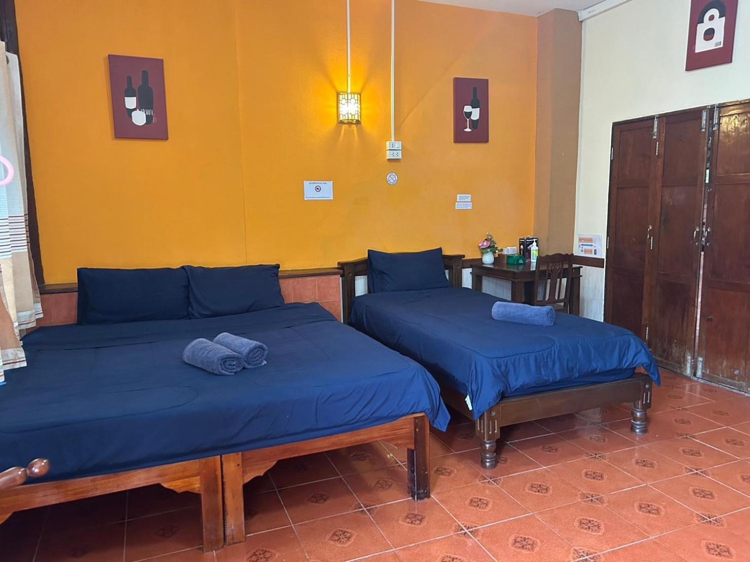 Baan Are Gong Riverside Homestay Аюттхая Екстер'єр фото