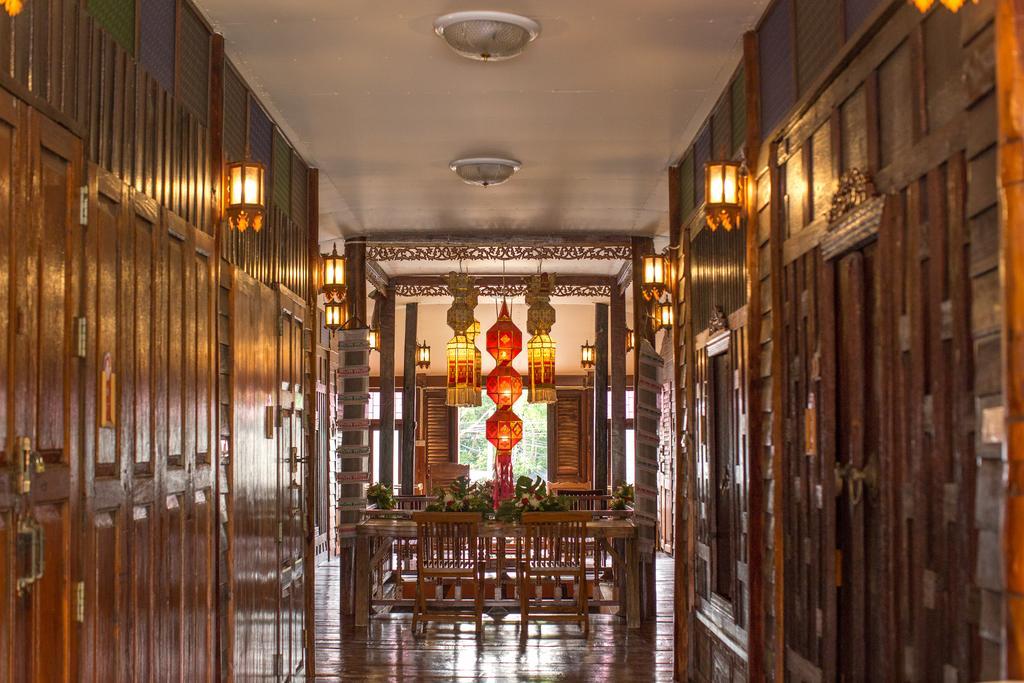Baan Are Gong Riverside Homestay Аюттхая Екстер'єр фото